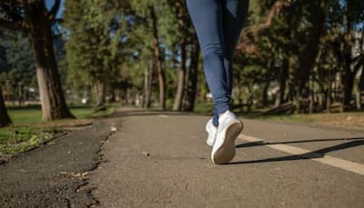 30-Minute Walk Can Improve BP In Women With Arthritis: Study 