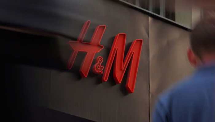 H&amp;M Receives Major Flak For Sexualizing Young Girls In School Uniforms Ad; Removes Advertisement And Apologises