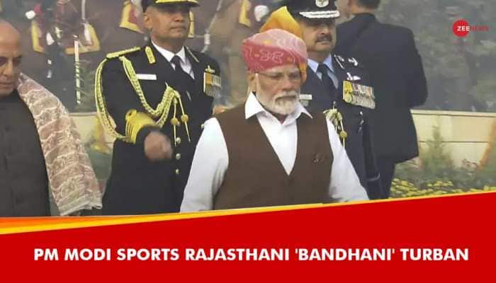 On 75th Republic Day Parade, PM Modi Wears Multi-Coloured Rajasthani &#039;Bandhani&#039; Turban