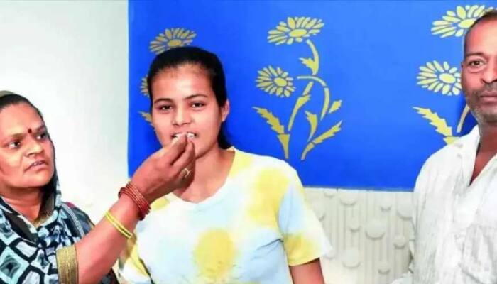 NEET Success Story: Meet Arti Jha, Truck Mechanic's Daughter, Who Struggled Hard For NEET Coaching, Cracked Exam With AIR...