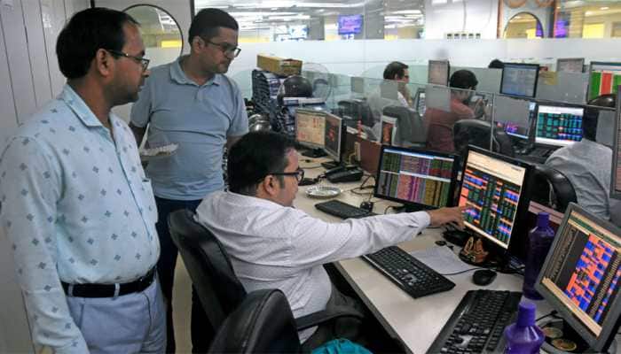 Sensex, Nifty Advance In Early Trade On Positive Global Cues