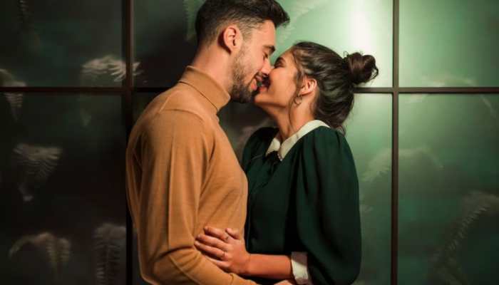 Kink Conversations: How Comfortable Are India's Singles - Study Finds This
