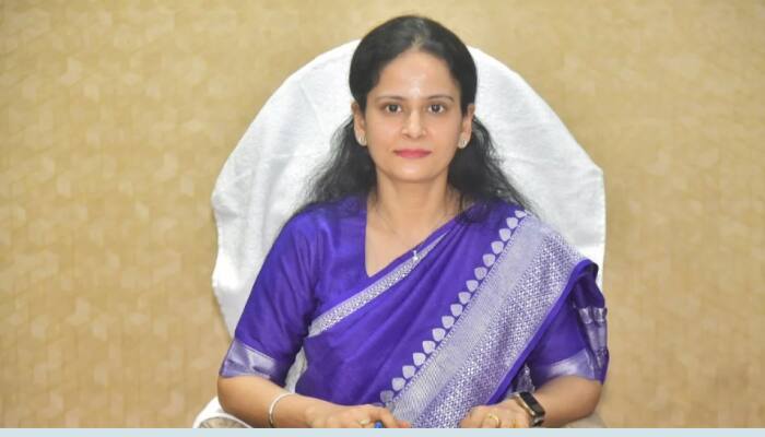 UPSC Success Story: From Stethoscope To Civil Service, Meet Saloni Sidana, Shaping A New Path With UPSC Rank 74