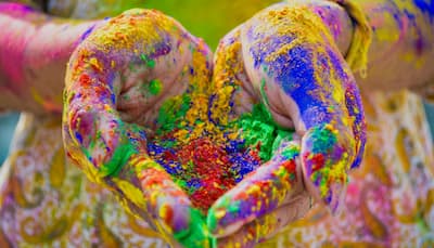 Holi 2024: How To Make Organic Holi Colours At Home