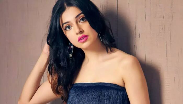 Divya Khossla Agrees With Zeenat Aman's Take On 'Importance Of Living Together Before Marriage' 