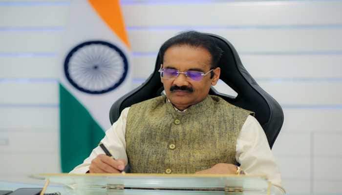 From Sweets to Seats: Meet Man Whose Father Took A Loan Of Rs 500; Now He Owns India's Largest Private University