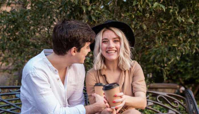 How To Protect Yourself While Dating Online? Expert Shares Tips