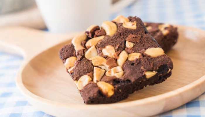 Power-Packed Snacks For Menstruation: Boosting Protein Intake and Satisfying Sweet Tooth Cravings!