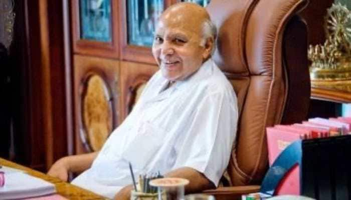 SS Rajamouli And MM Keeravani Pay Tribute To Media Mogul Ramoji Rao