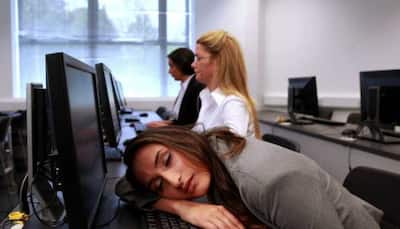 8 Most Effective Ways to Avoid Feeling Sleepy While Working in Office