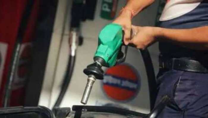 Maharashtra Budget: Petrol To Be Cheaper By 65 paise, Diesel By Rs 2.60 In Mumbai Region