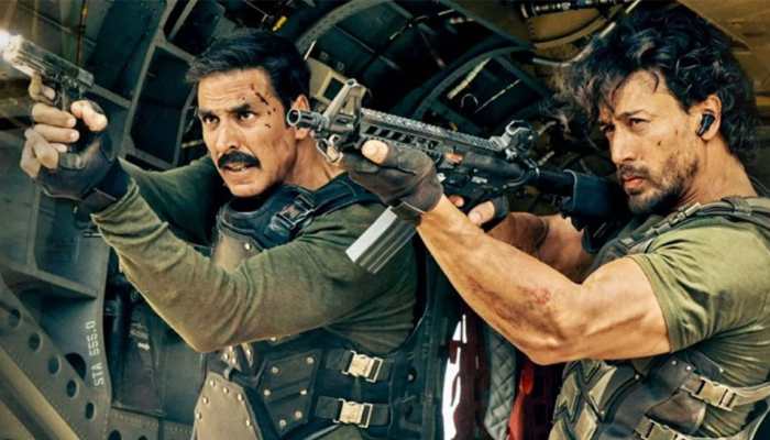 Akshay Kumar Did Not Take Fees For Bade Miyan Chote Miyan Due To THIS Reason Akshay Kumar Did Not Take Fees For Bade Miyan Chote Miyan Due To THIS Reason