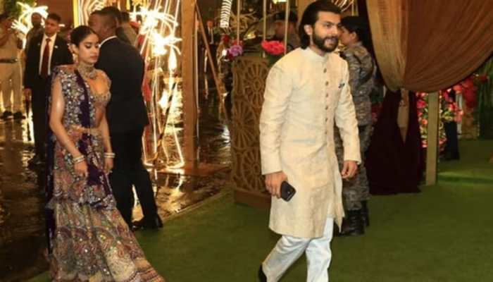 Anant Ambani-Radhika Merchant&#039;s Special Puja: Janhvi Kapoor Walks In With Beau Shikhar Pahariya