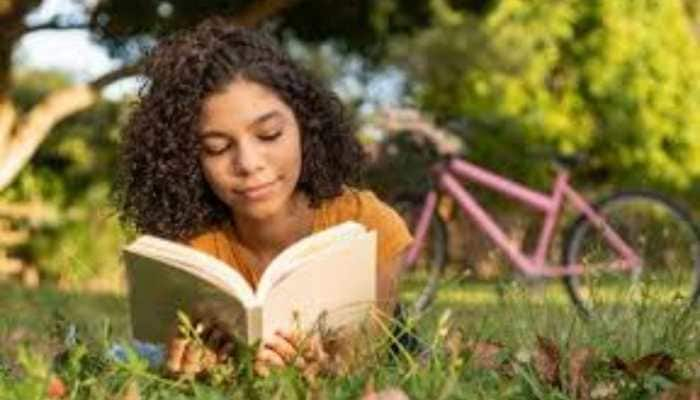 How Reading Improves Writing Skills and Perception?