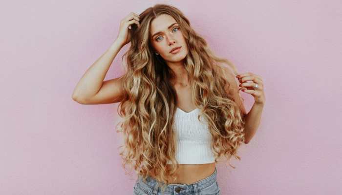 Monsoon Hair Care: Natural Remedies To Tame Frizz &amp; Shine