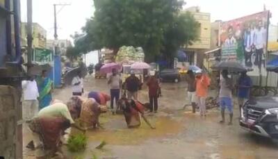 Telangana Residents Plant Saplings In Potholes To Protest Against Government-Watch Viral Video