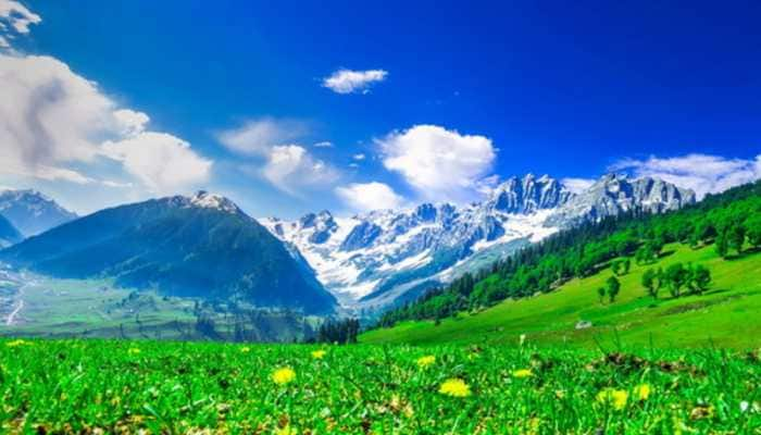 Unbeatable Natural Beauty of Kashmir: 5 Must Visit Valley’s For Travel Explorer