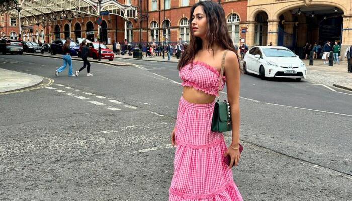 Tejasswi Prakash And Karan Kundrra's Sweet Exchanges On Her London Pic Will Leave You Fawning