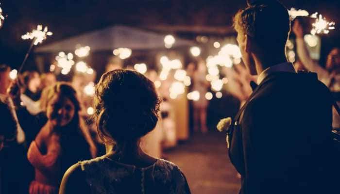 Starving Guests Order Pizza And Wings, Bride Furious - Wedding To A Disaster