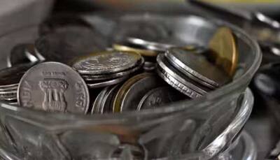  Rupee Depreciates To Fresh Low, Leaning Towards 84 Over Global Market Concern