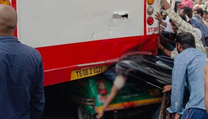 Hyderabad Shocker: 2-KM Away From School, Class 10 Student Dies After Truck Hits His Auto