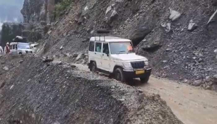 Badrinath National Highway Opened For Vehicular Movement Near Gulabkoti