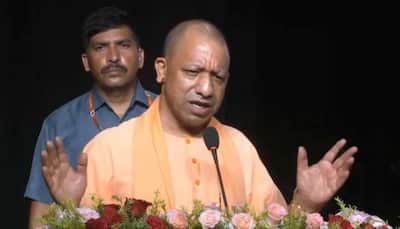 'Batenge Toh Katenge': CM Adityanath Warns People Against Getting Divided, Cites Bangladesh As Example