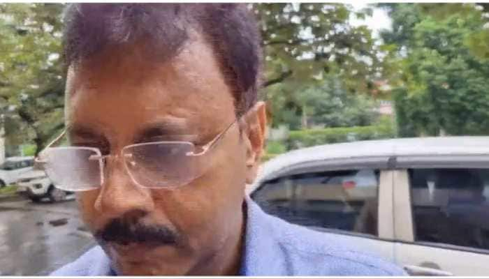 Is Dr. Sandip Ghosh Mastermind Behind Kolkata Rape-Murder? CBI Tracks Mobile Records Of Former RG Kar&#039;s Principal