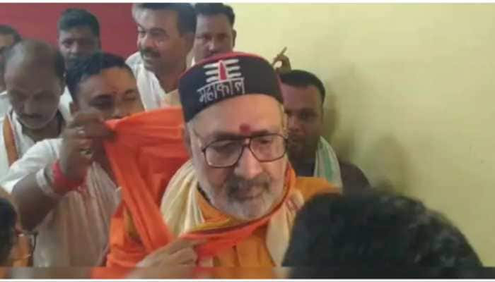 Man Arrested For Attempting To Manhandle Union Minister Giriraj Singh At Public Event In Bihar