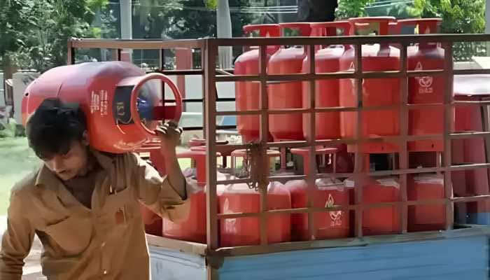 LPG Commercial Cylinder Prices Hike In Delhi From September 1: Check New Rates 