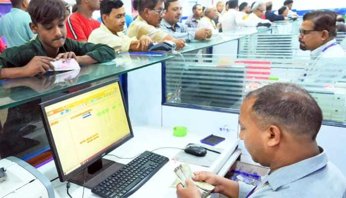 One-Year Fixed Deposits: List Of Major Private And Public Sector Banks Offering High Interest Rates