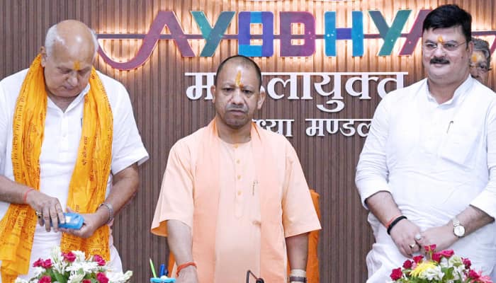 BJP Faces Rebellion Ahead Of Crucial Ayodhya By-poll, Ex-MP Walks Out Of PC Alleging &#039;Mafia Elements&#039; On Dias