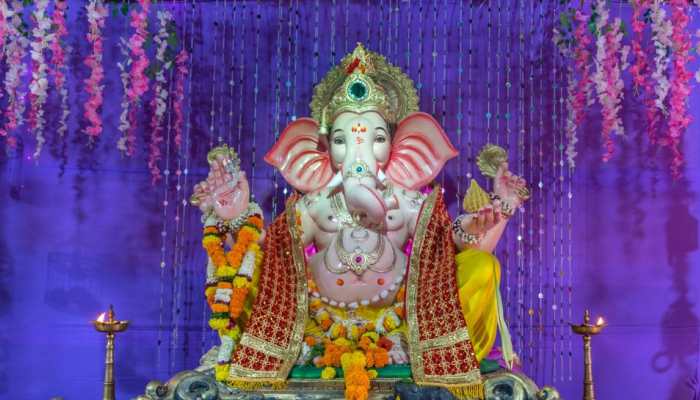 Ganesh Chaturthi 2024: Why Seeing The Moon On Vinayaka Chaturthi Is Considered Inauspicious Ganesh Chaturthi 2024: Why Seeing The Moon On Vinayaka Chaturthi Is Considered Inauspicious
