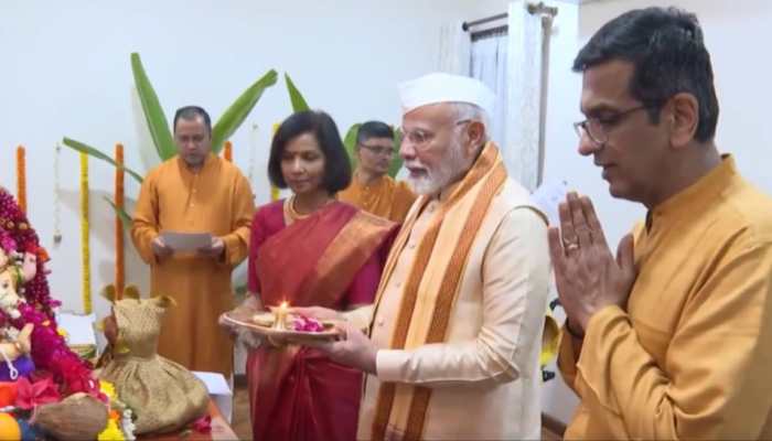 BJP, Opposition Spar Over PM Modi's Ganpati Puja At CJI's Residence