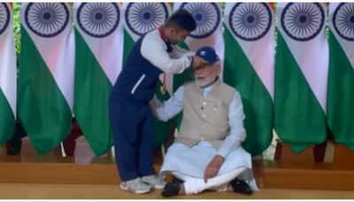 'Lag Raha Hai Na Tum Bade Ho': PM Modi's Fun Banter With Paralympic Star Navdeep Singh Goes Viral - WATCH