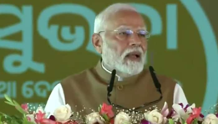 PM Modi Hits Back At Congress Critism Over Ganesh Puja At CJI&#039;s Home, Says &#039;Lord Ganesha Put Behind Bars By Them&#039;