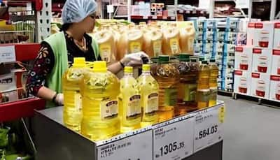 Government Urges Edible Oil Processors To Hold Retail Prices Despite Duty Hikes, Assures Ample Stock at Lower Tariffs 