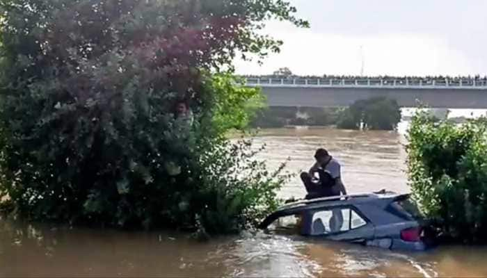 Odisha Floods: State Govt Steps Up Operations Amid Grim Situation, Over 10,000 Evacuated