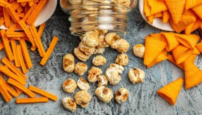 Is Snacking Between Meals Really Bad For Weight Loss?