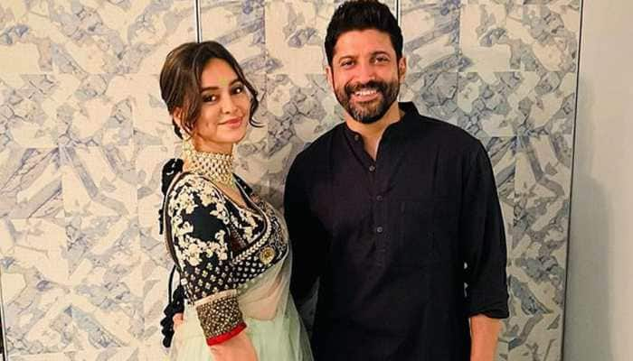 Shibani Dandekar Talks About How Farhan Akhtar&#039;s Daughters Treat Her After Her Marriage With Their Father