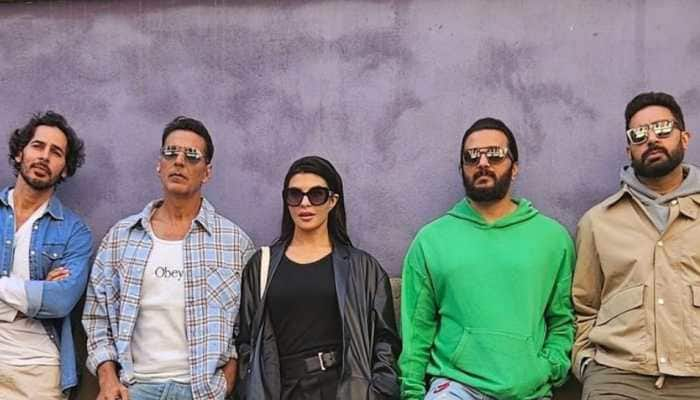 Akshay Kumar Shares A Stylish BTS Look From Housefull 5 Set With Jacqueline, Riteish, Dino, And Abhishek 