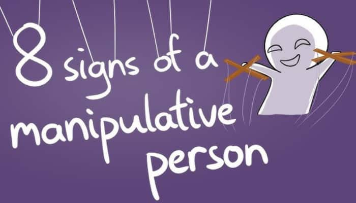 8 Signs of a Manipulative Person