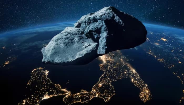 Asteroids Approaching Earth 