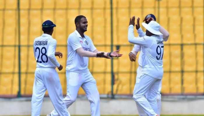 India's Pace Puzzle Against Bangladesh: Ex-India Star Wants THIS Pacer To Replace Jasprit Bumrah or Mohammed Siraj India's Pace Puzzle Against Bangladesh: Ex-India Star Wants THIS Pacer To Replace Jasprit Bumrah or Mohammed Siraj