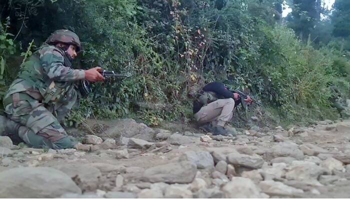 Pak Terrorist, Cop Killed In J&amp;K's Kathua; Fresh Encounter Breaks In Rajouri