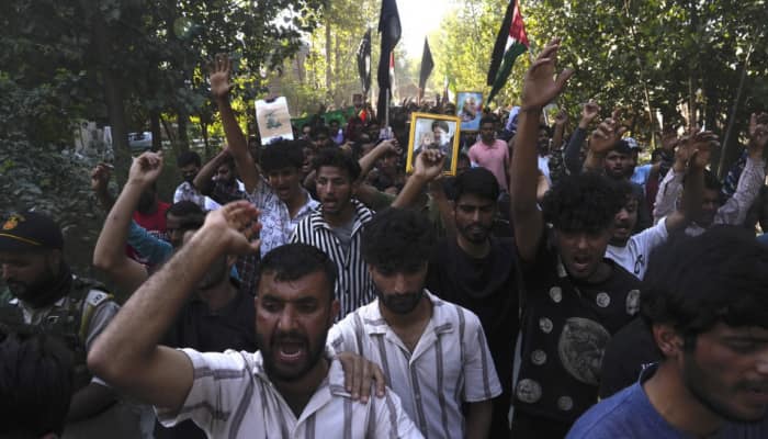 Kashmir’s Shia Mourn Hassan Nasrullah In Massive Procession, Compare Him To Mahatma Gandhi 