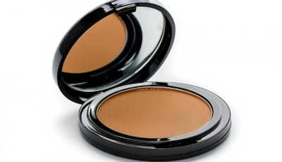 Great Festive Sale: Enhance Your Beauty with Compact Powders