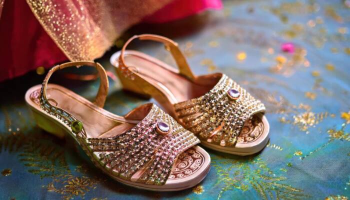 Pair Your Festive Ready Footwear with Myntra’s Dussehra Sale &amp; Get Up to 80% Off.