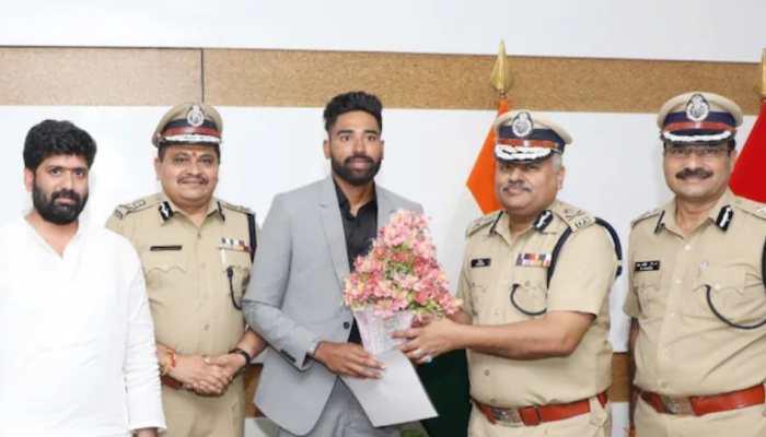 Mohammed Siraj Takes Charge As Deputy Superintendent Of Police In Telangana Government Mohammed Siraj Takes Charge As Deputy Superintendent Of Police In Telangana Government