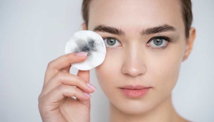 Great Festive Sale: Offers On Makeup Removers